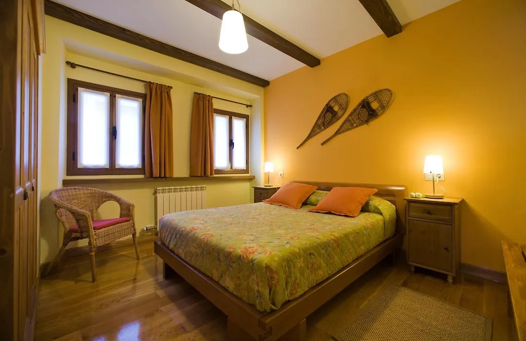 Hotel Rural Besaro - Selva de Irati-1